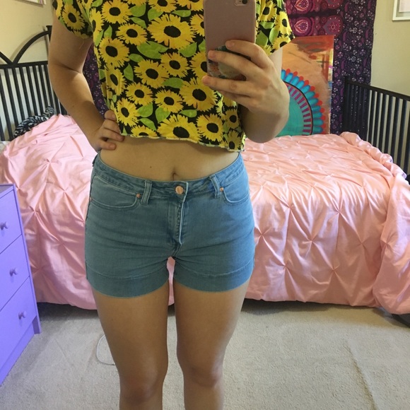 Forever 21 Shorts - Picture 2 of 5
